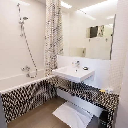 Spacious Flat In The Old Town.