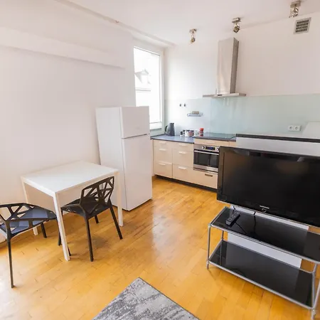 Spacious Flat In The Old Town. *