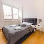 Spacious Flat In The Old Town. Apartman Varsó